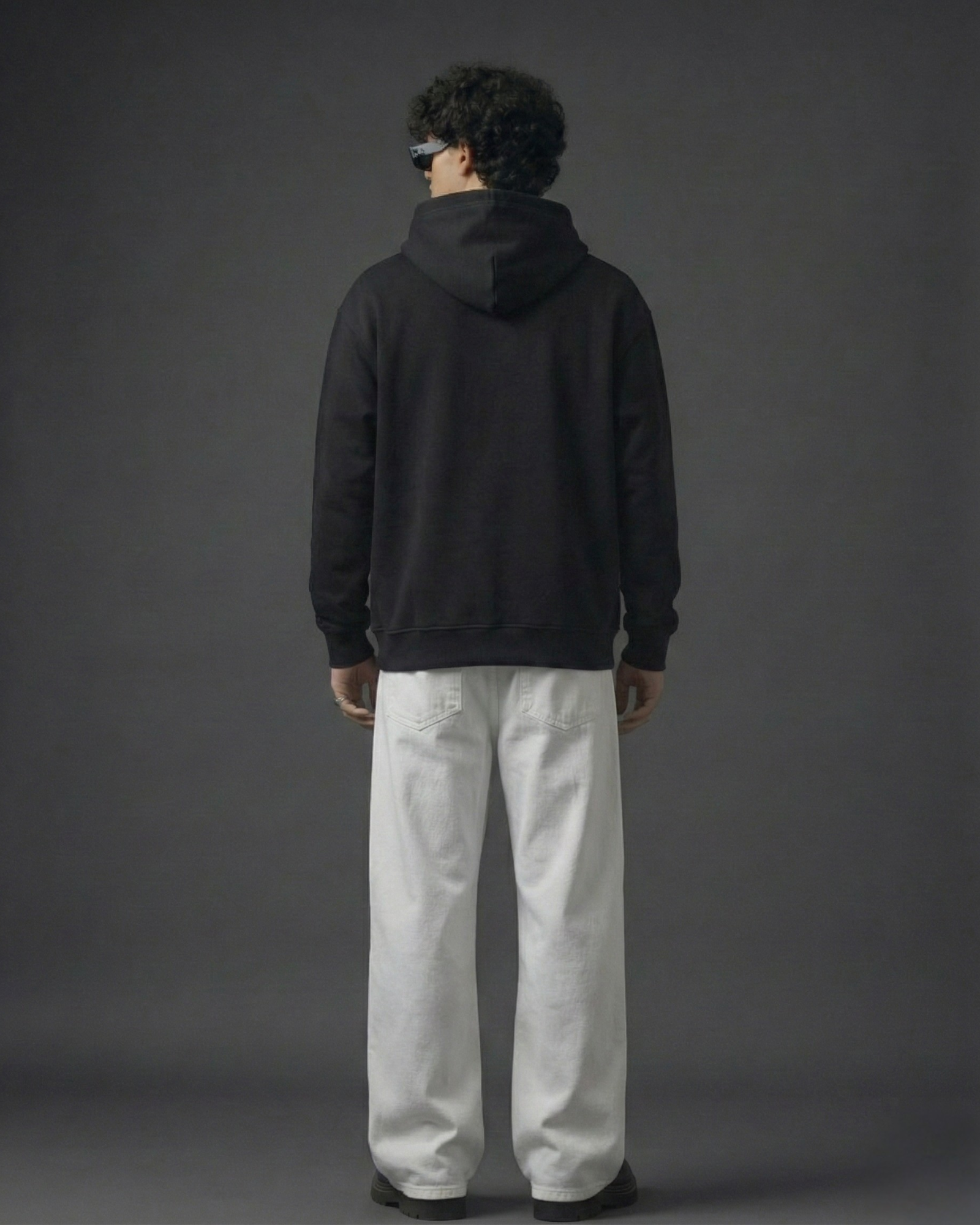 Essential Oversized Hoodie - Black - Modaest